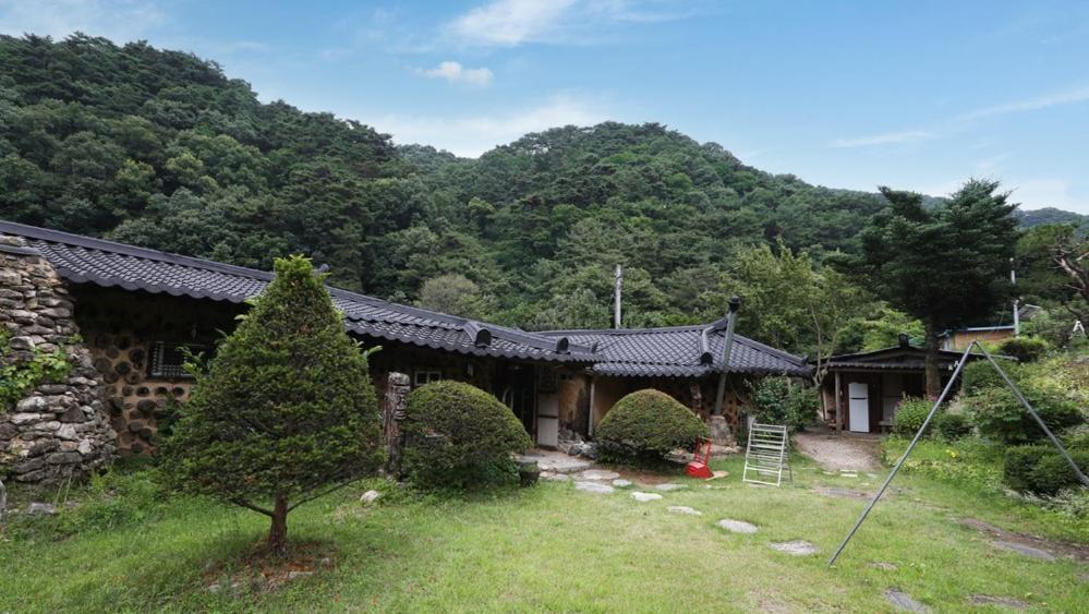 Hoengseong Daraegol Sanbang Pension Exterior foto